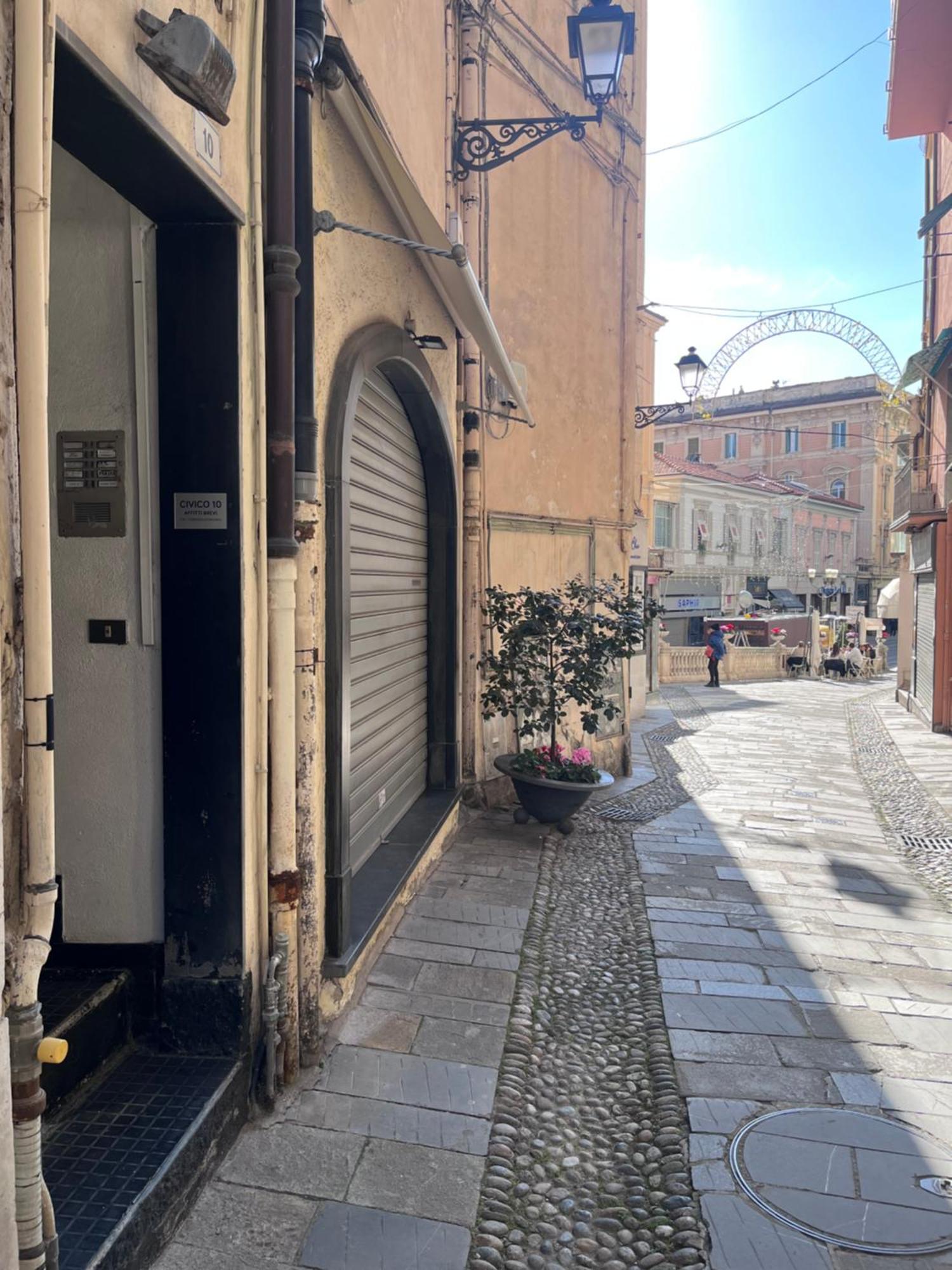 Civico 10 Apartment Sanremo Exterior photo